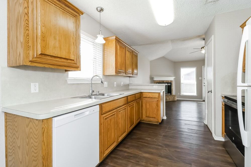 4553 Wheatland Dr - Photo 7 of 16