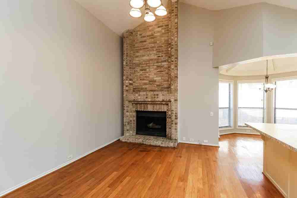 8611 Pines Place Dr - Photo 6 of 16