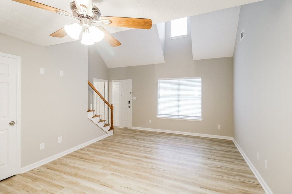 215 Woodland Ridge Cir - Photo 5 of 17