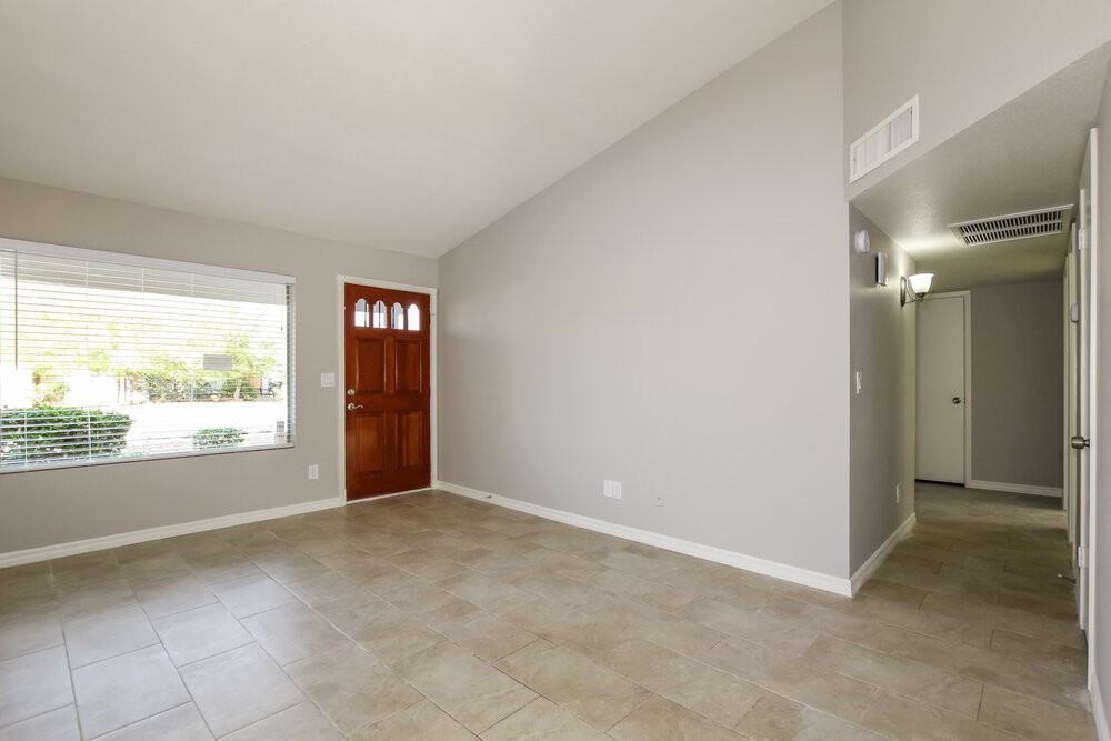 4761 W Villa Maria Dr - Photo 2 of 15