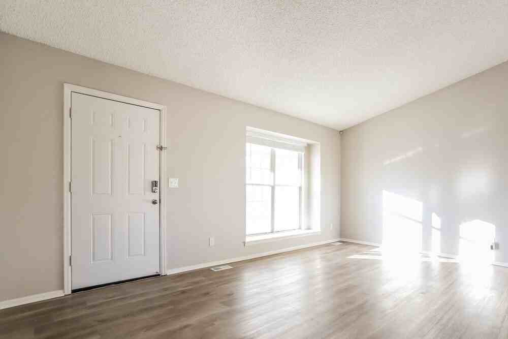 21287 E Powers Pl - Photo 5 of 17