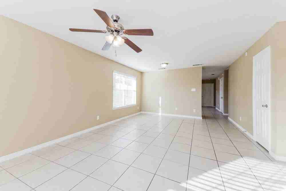 7103 London Fog Dr - Photo 3 of 16