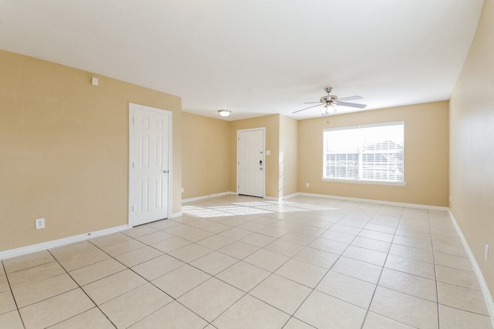 7103 London Fog Dr - Photo 5 of 16