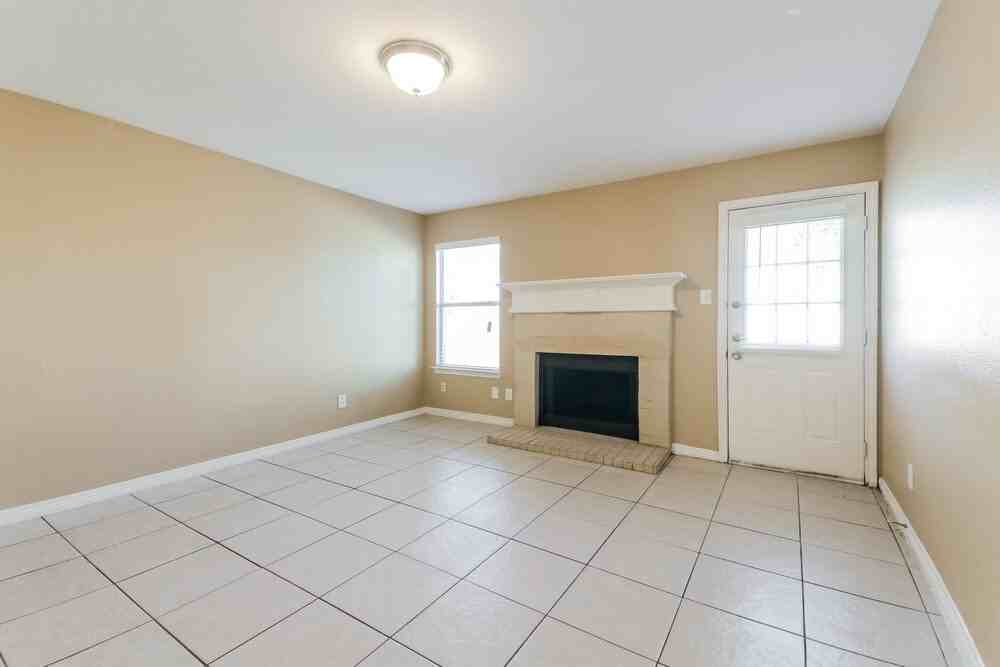 7103 London Fog Dr - Photo 6 of 16
