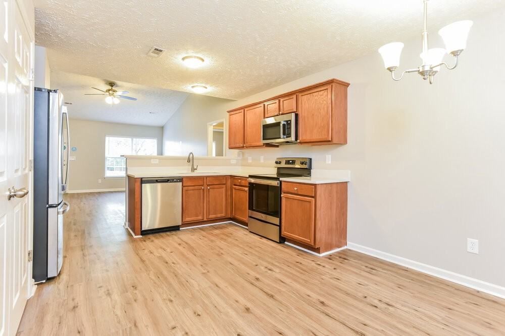 4002 Deer Run Trce - Photo 6 of 16