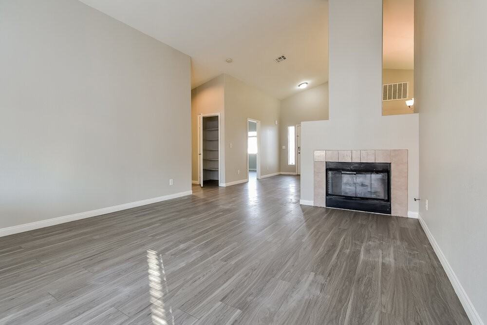 6227 Eliza Ln - Photo 4 of 16