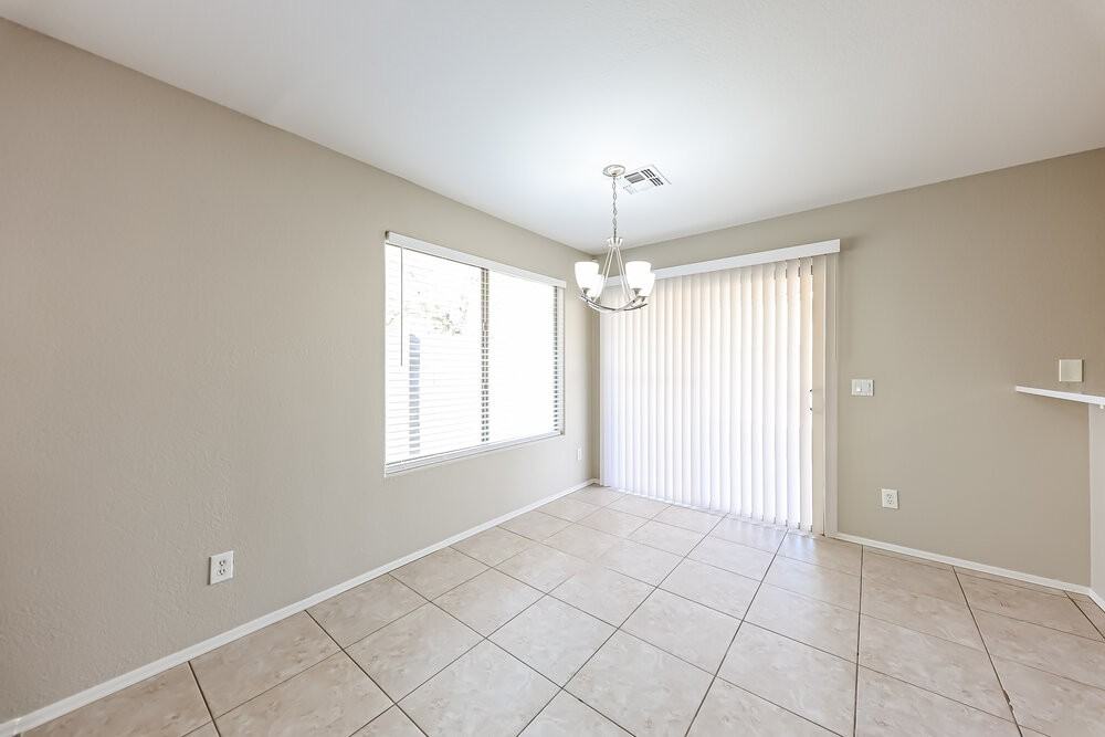 6054 W Jones Ave - Photo 6 of 16