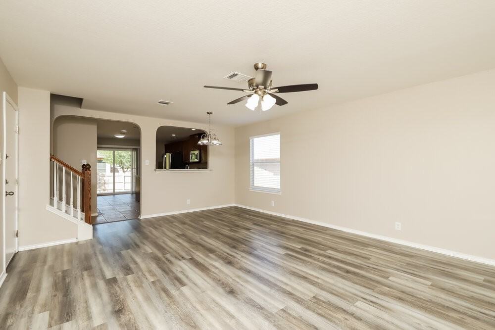 756 Fountain Gate - Photo 6 of 17