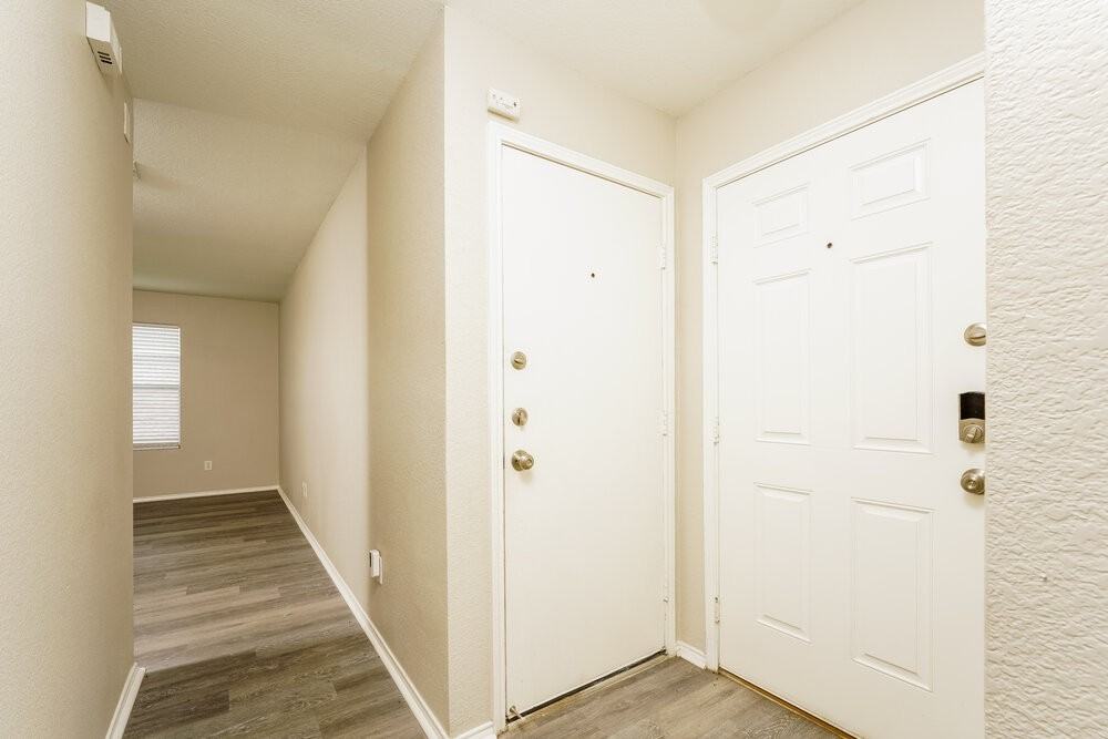 306 Olivia Ln - Photo 3 of 16