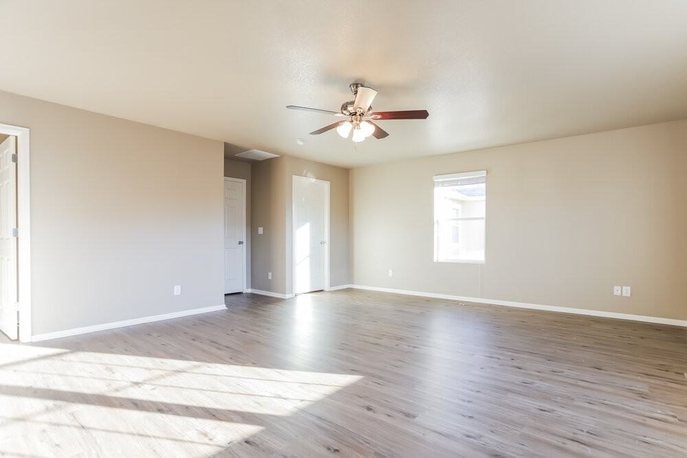 5772 Echo Park Cir - Photo 6 of 18