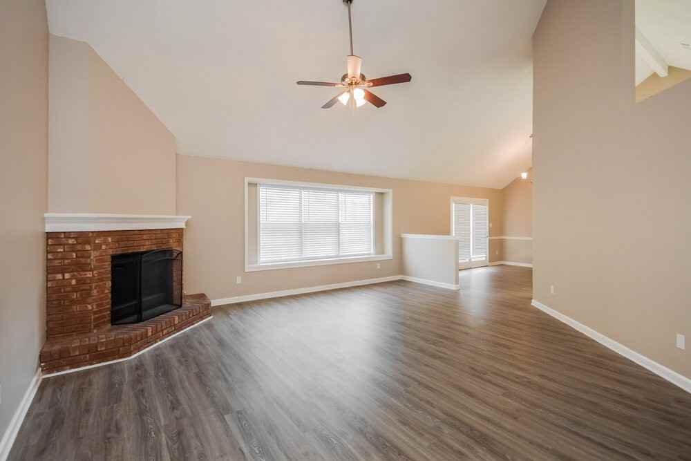 189 Eagle Way - Photo 3 of 16