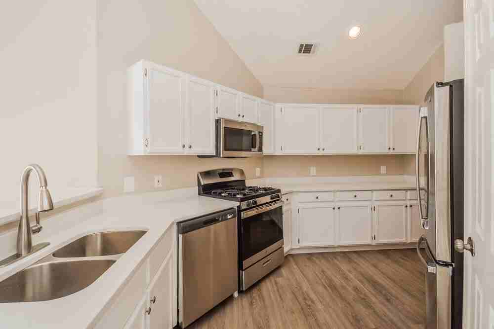 189 Eagle Way - Photo 7 of 16