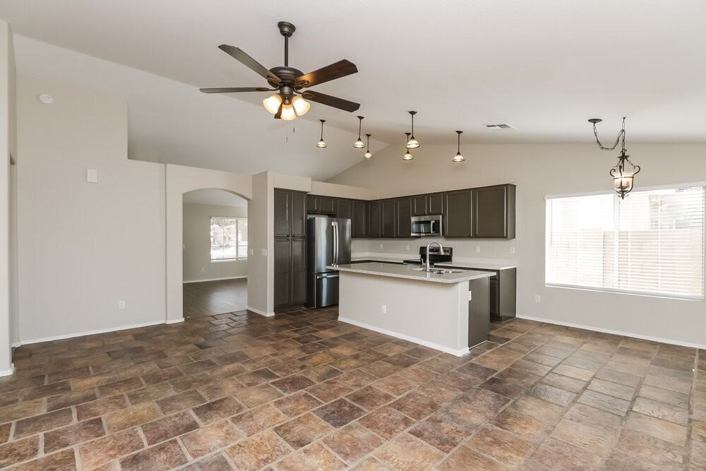 3526 N Ravine - Photo 3 of 16