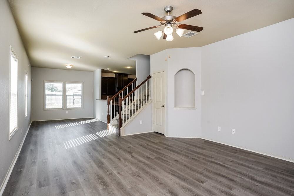 19758 Crossfalls Ln - Photo 6 of 17