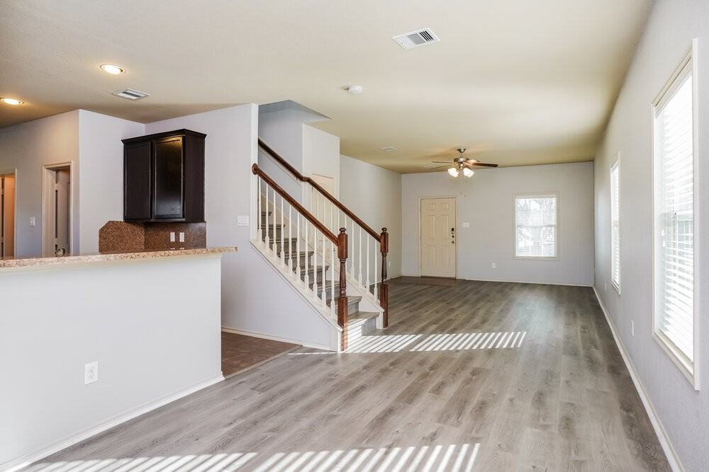 19758 Crossfalls Ln - Photo 7 of 17