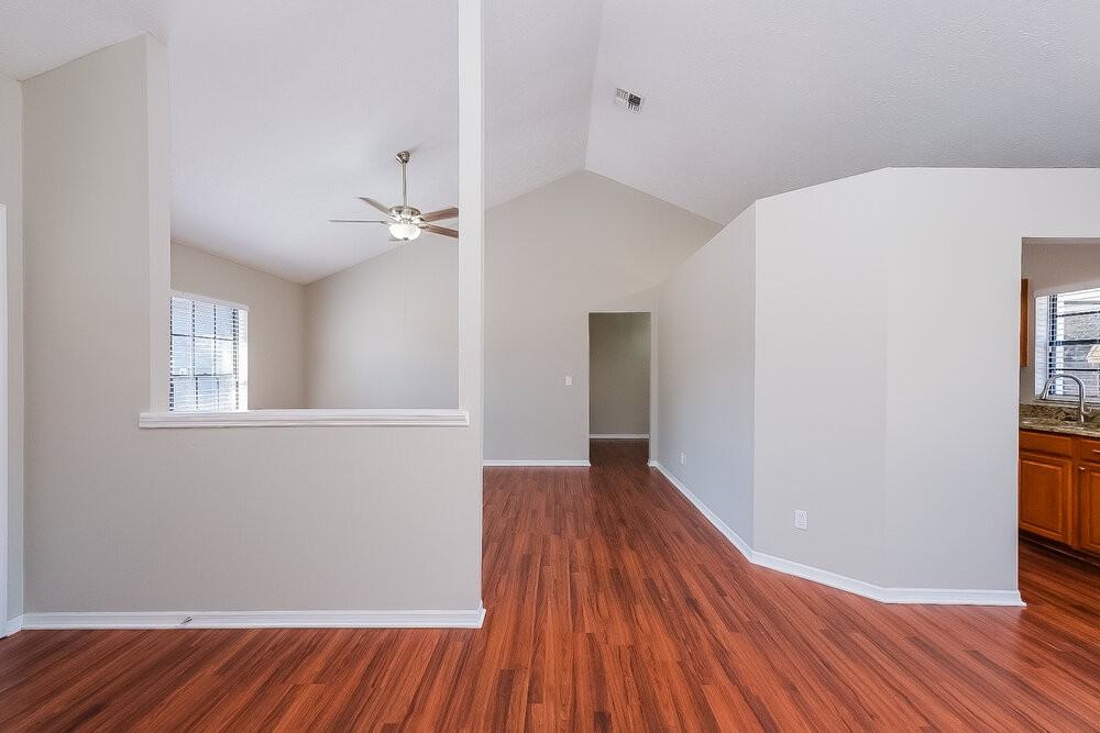 4204 Spring Way Cir - Photo 4 of 16