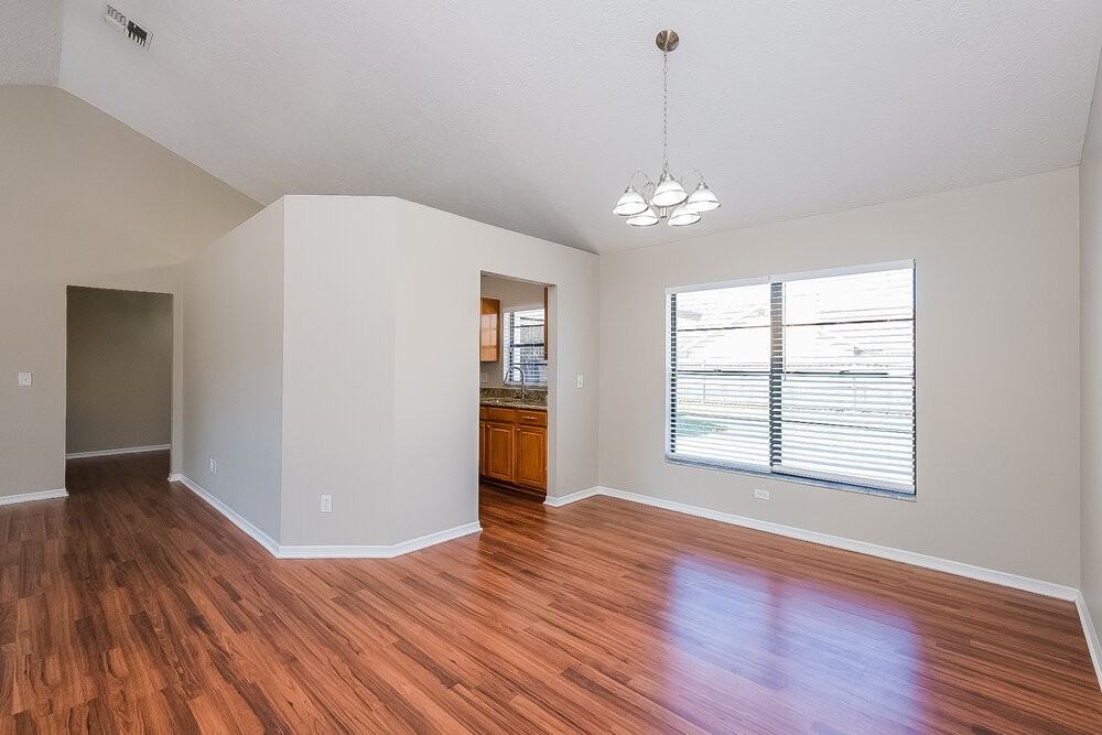 4204 Spring Way Cir - Photo 5 of 16