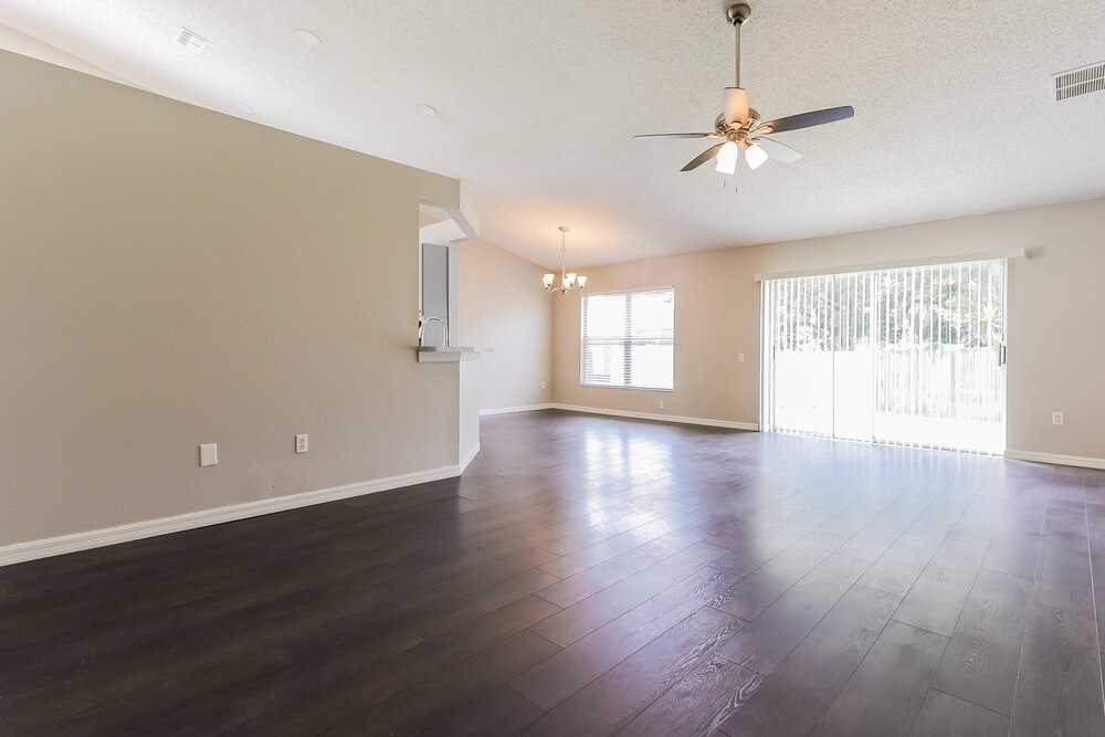 26915 Carmen Pl - Photo 3 of 16