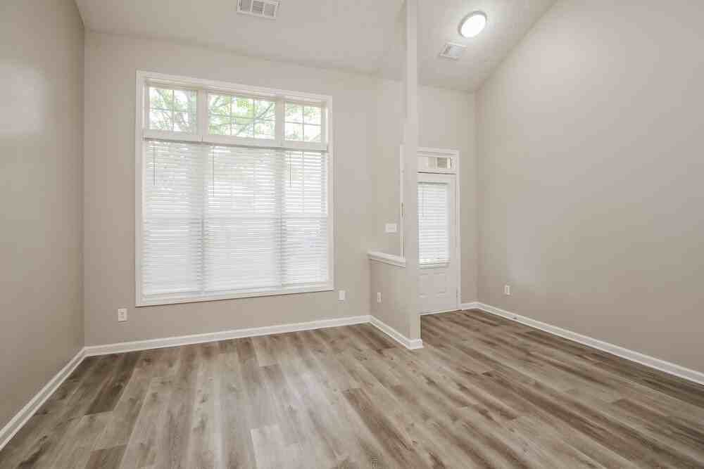 715 Cool Weather Dr - Photo 5 of 17