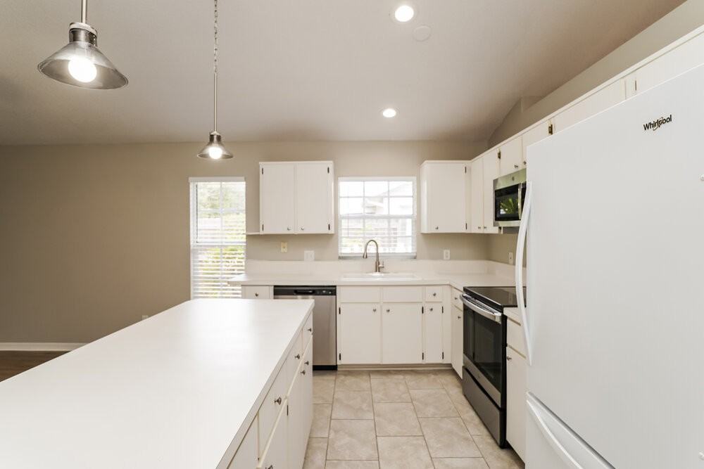 2216 Donegan Pl - Photo 7 of 16