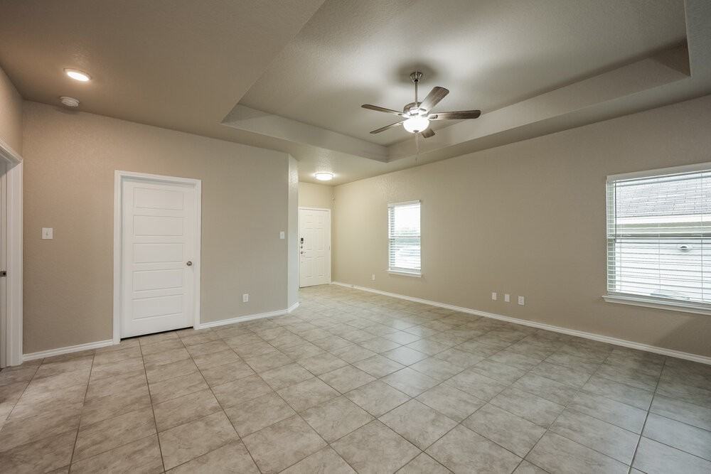 7410 Coral Bells Ct - Photo 5 of 16
