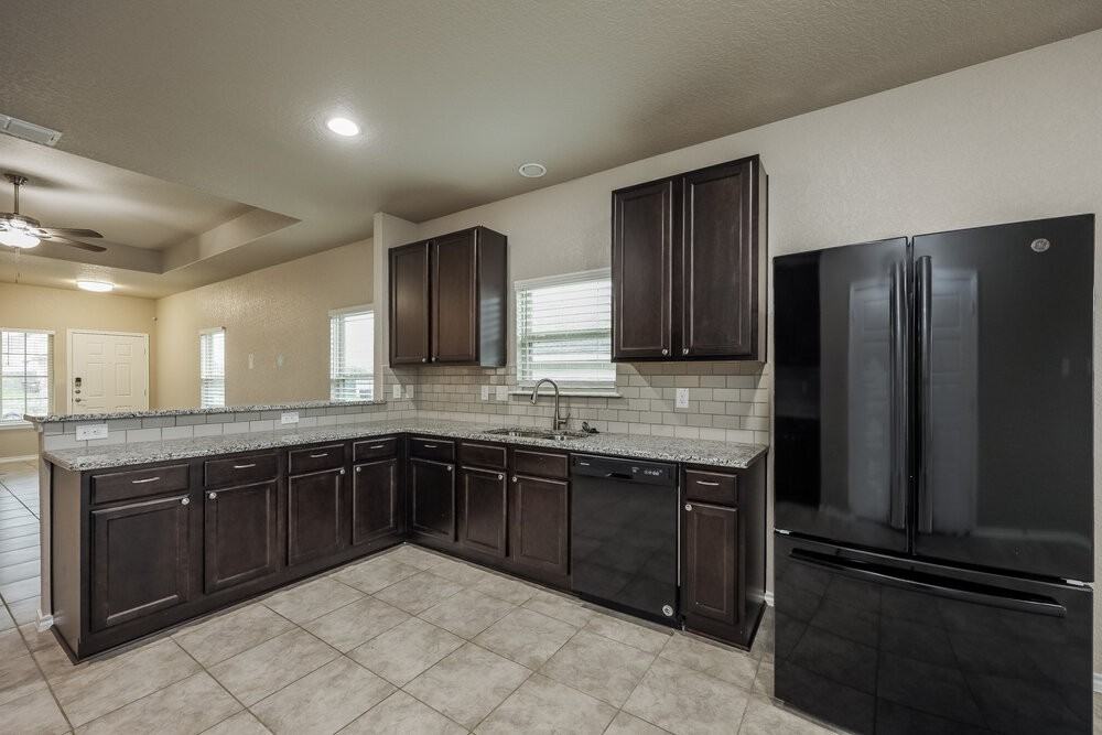 7410 Coral Bells Ct - Photo 6 of 16
