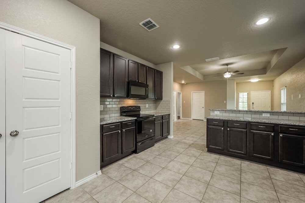 7410 Coral Bells Ct - Photo 7 of 16