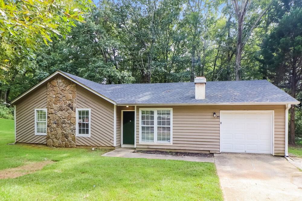 5251 Mainstreet Park Dr - Photo 3 of 16