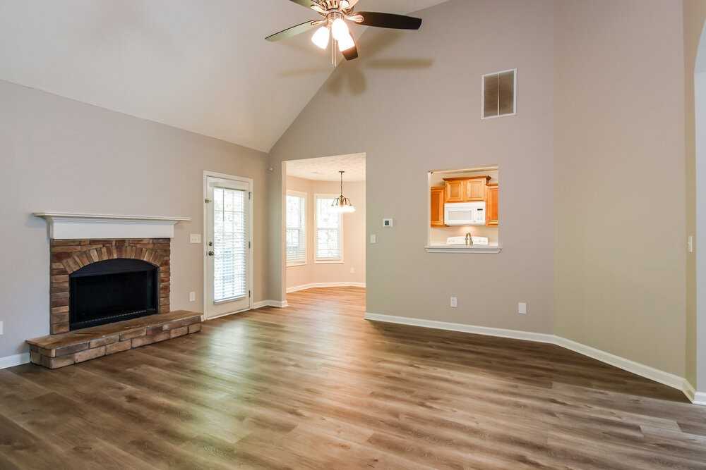 20 Autumn Dr - Photo 3 of 16