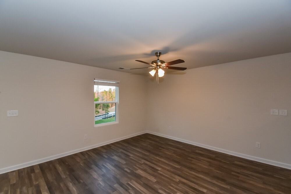 397 Jada Ln - Photo 4 of 15