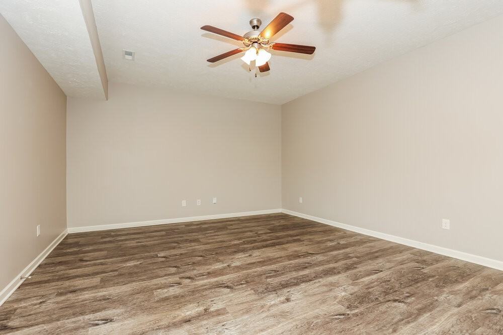 1618 Sunray Dr - Photo 5 of 17