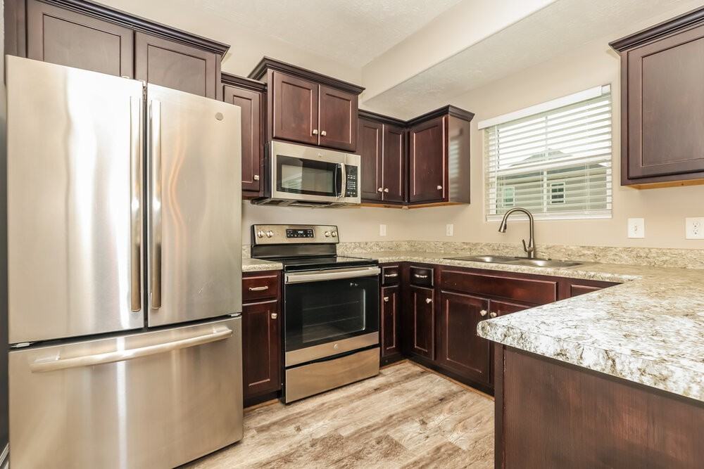 1618 Sunray Dr - Photo 7 of 17