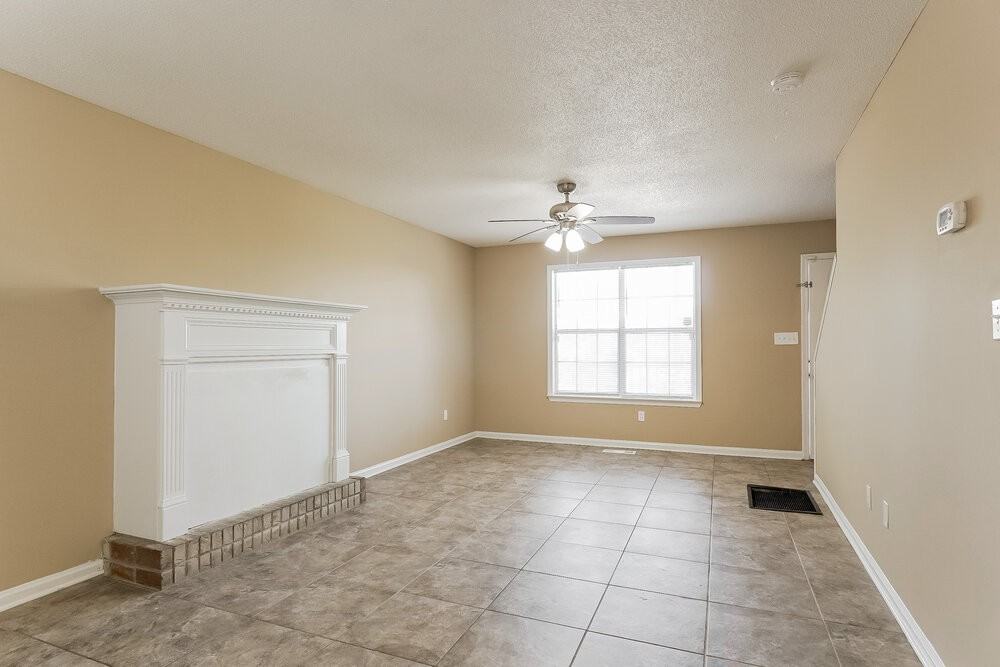 927 Rich Rd - Photo 5 of 18