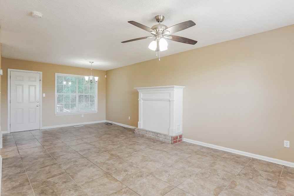 927 Rich Rd - Photo 7 of 18