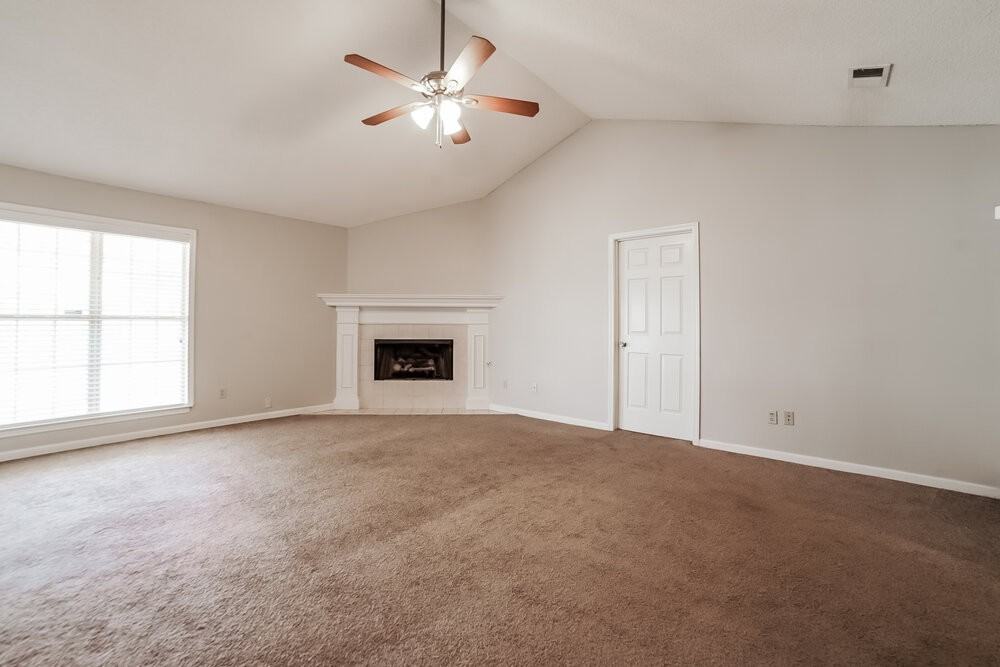 7394 Paddock Cv - Photo 5 of 16