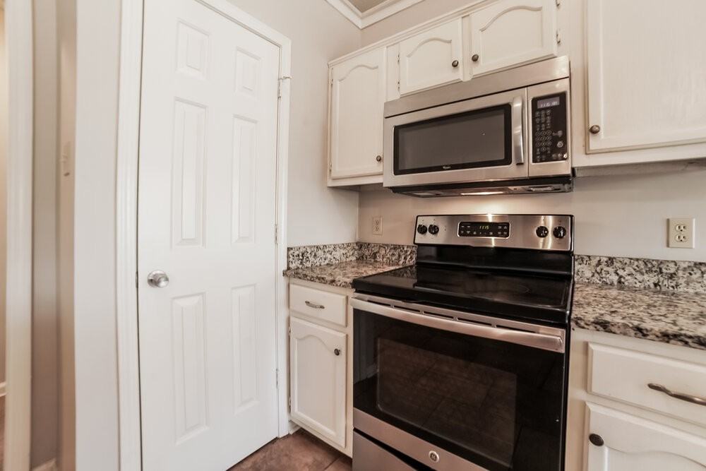 7394 Paddock Cv - Photo 6 of 16