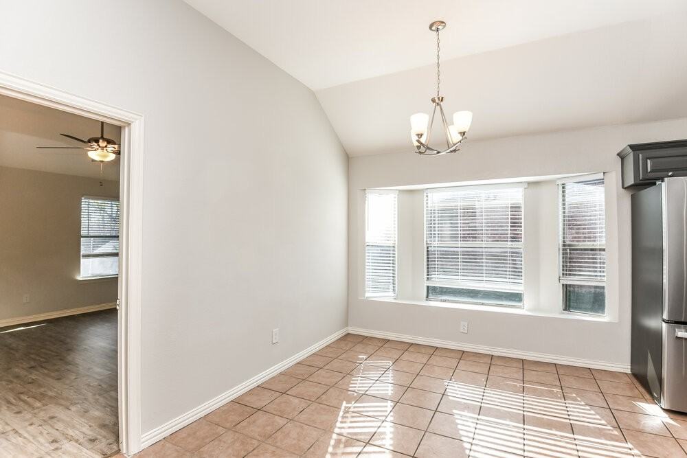 6601 Rockdale Rd - Photo 6 of 16