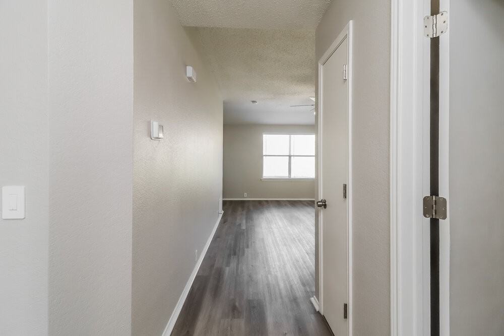 1515 Heritage Blvd - Photo 3 of 16