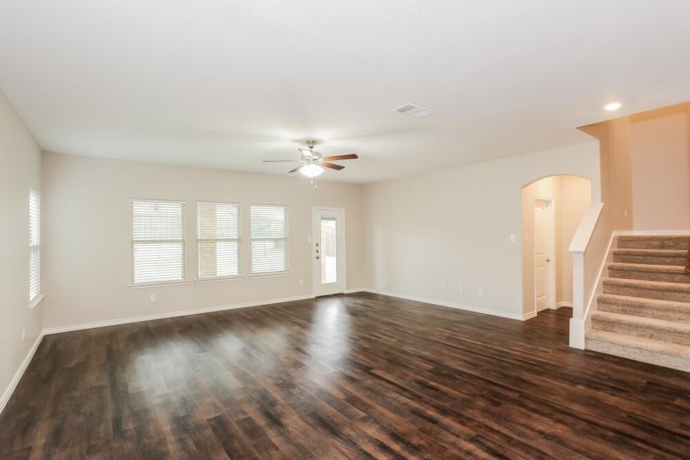 3013 Colorado Dr - Photo 5 of 17