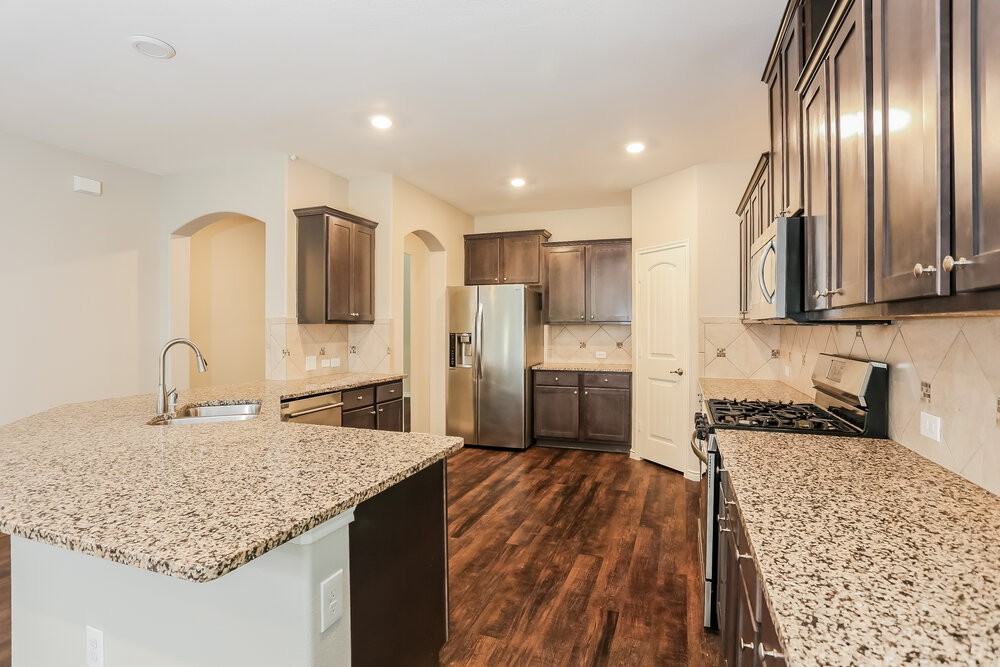 3013 Colorado Dr - Photo 7 of 17