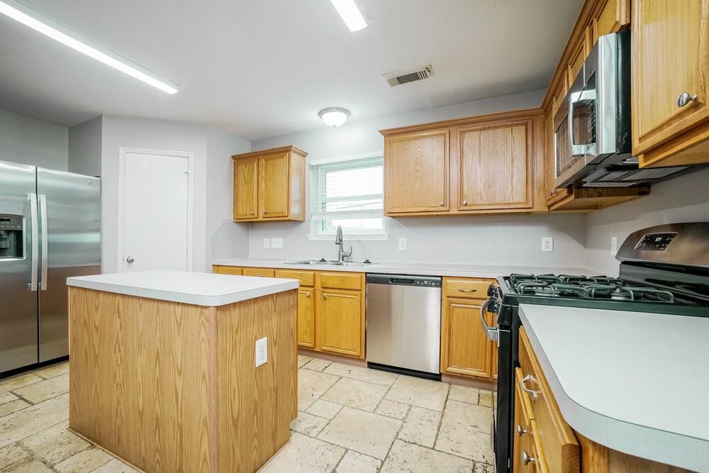 29226 Spring Mist Dr - Photo 7 of 17