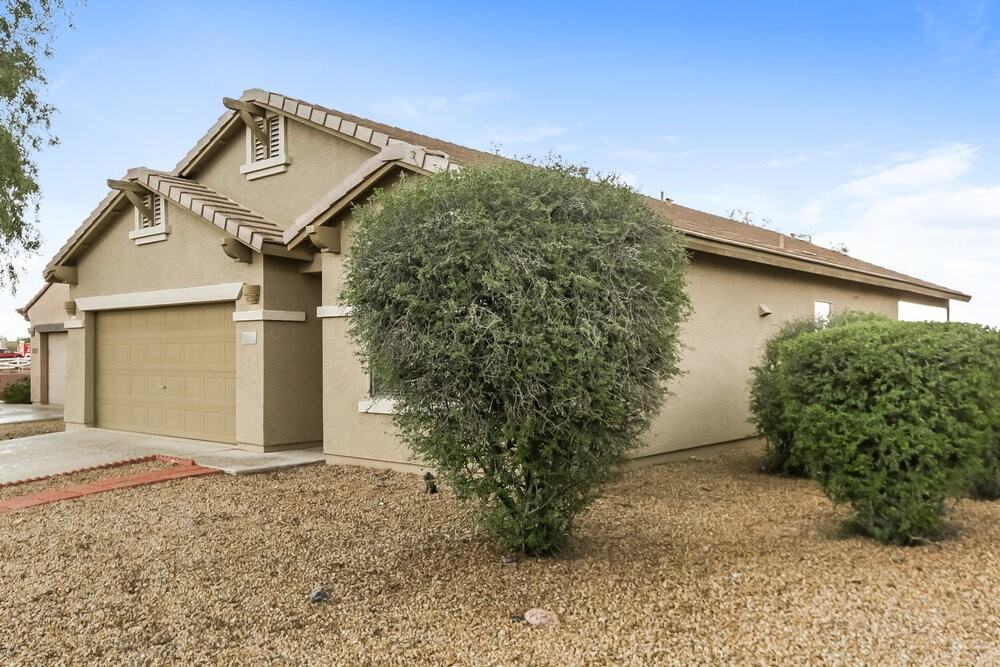 11559 W Western Ave - Photo 3 of 16