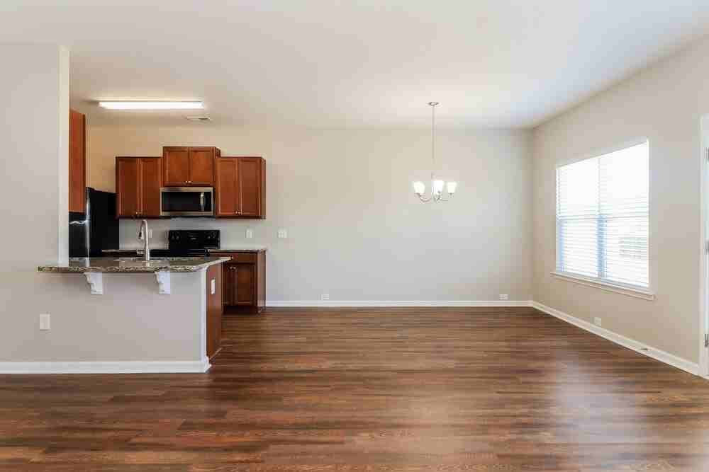 38 Robin Rd - Photo 7 of 16