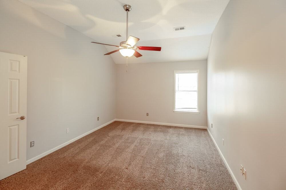 7643 Shadow Hills Dr - Photo 7 of 14