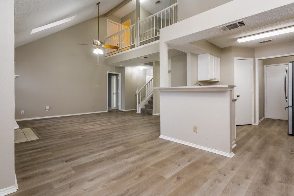 4844 Thistledown Dr - Photo 6 of 17