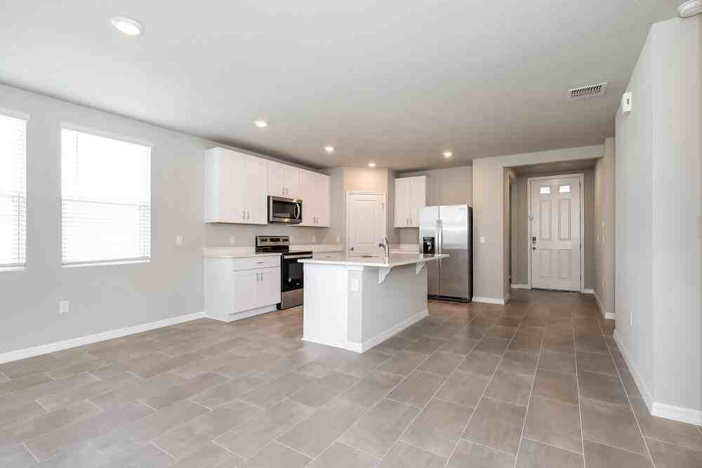 1002 Oak Valley Dr - Photo 6 of 16