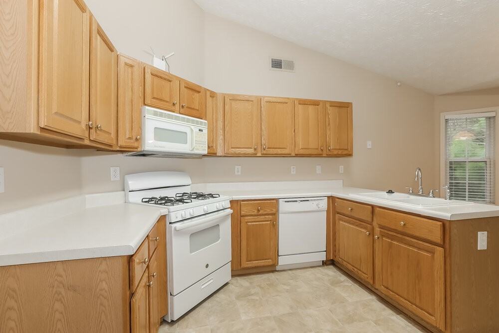 1005 Rafington Dr - Photo 7 of 16