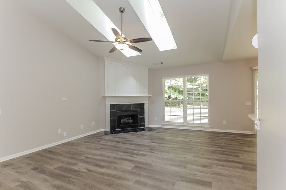 1506 Rumstone Ln - Photo 5 of 16