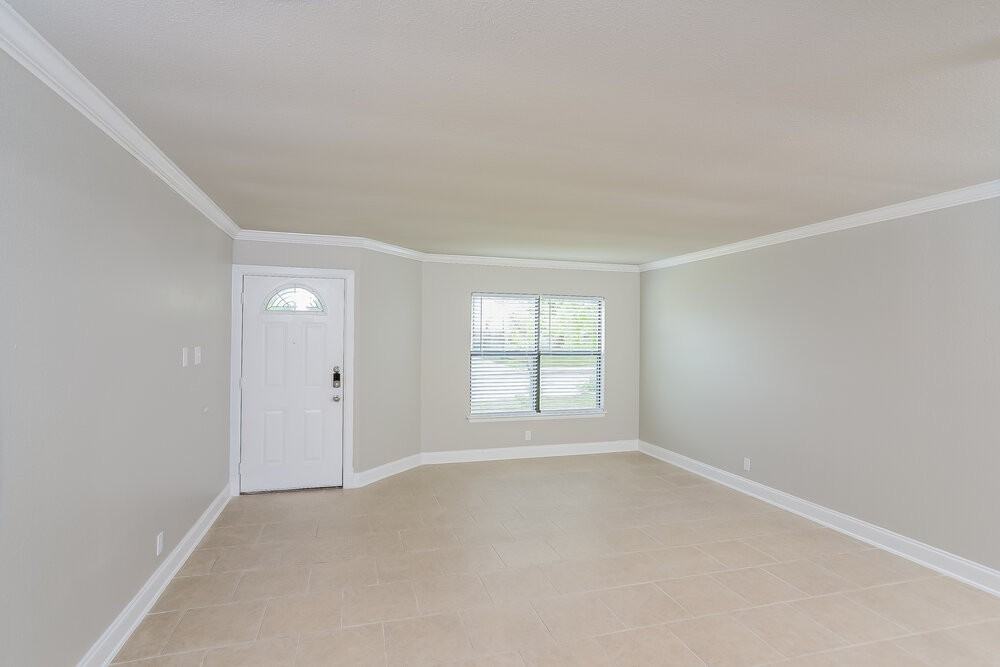 9330 Arden Bnd - Photo 4 of 16