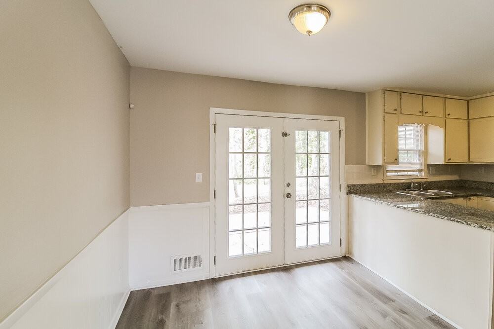 2191 Galway Ln - Photo 6 of 17